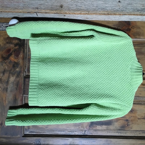 SML Design ZIP Sweater - Picture 2 of 8